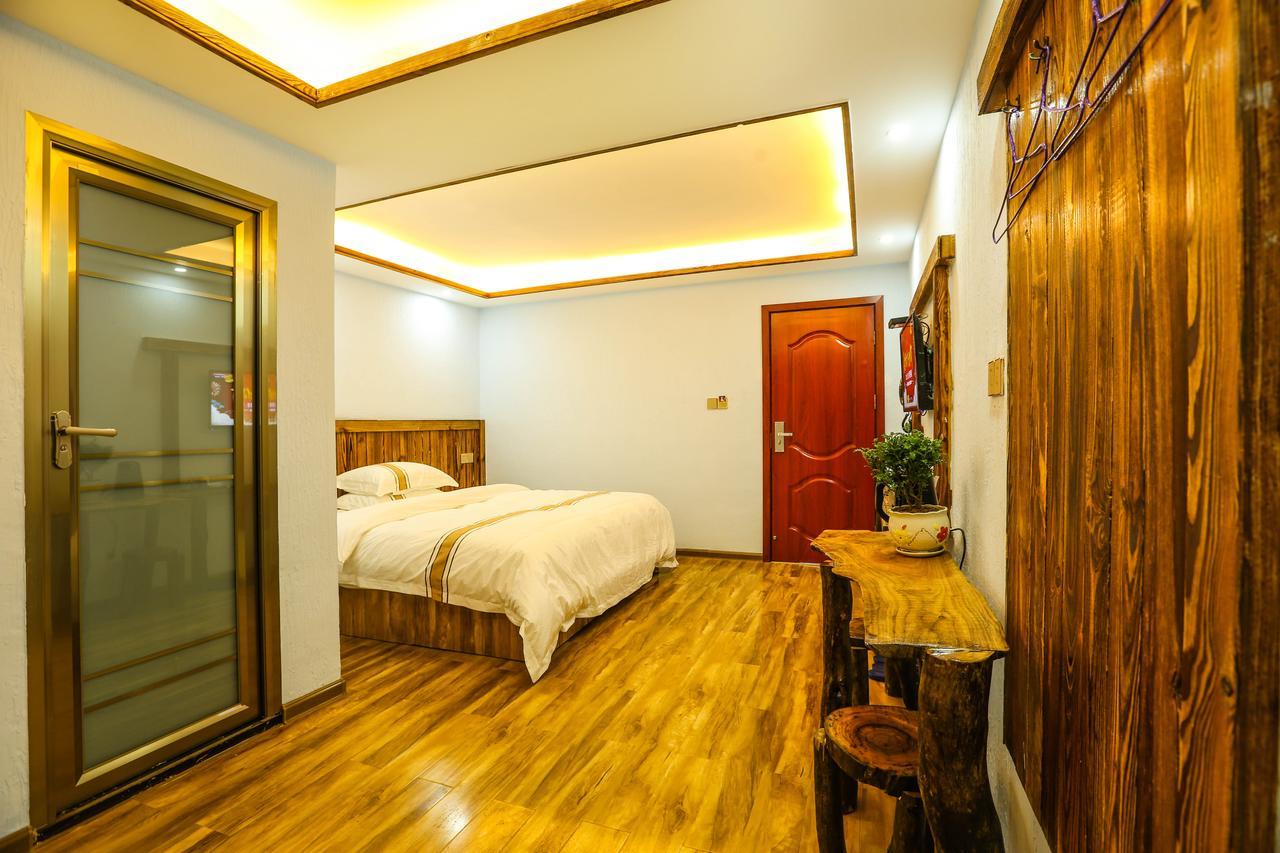 Yunshe Yuanlaiju Guesthouse Жангжиаже Екстериор снимка
