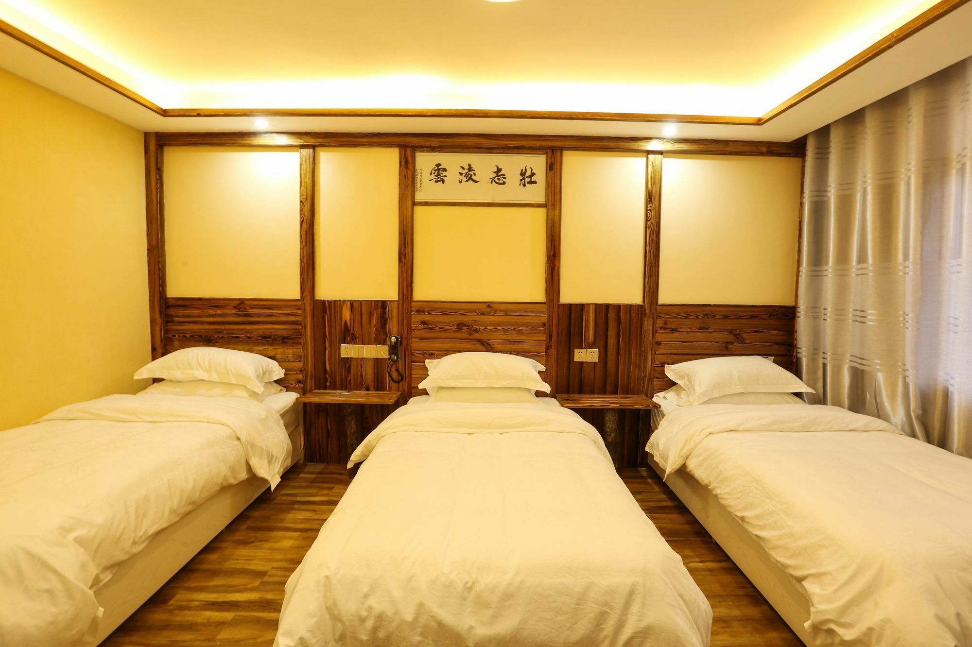 Yunshe Yuanlaiju Guesthouse Жангжиаже Екстериор снимка