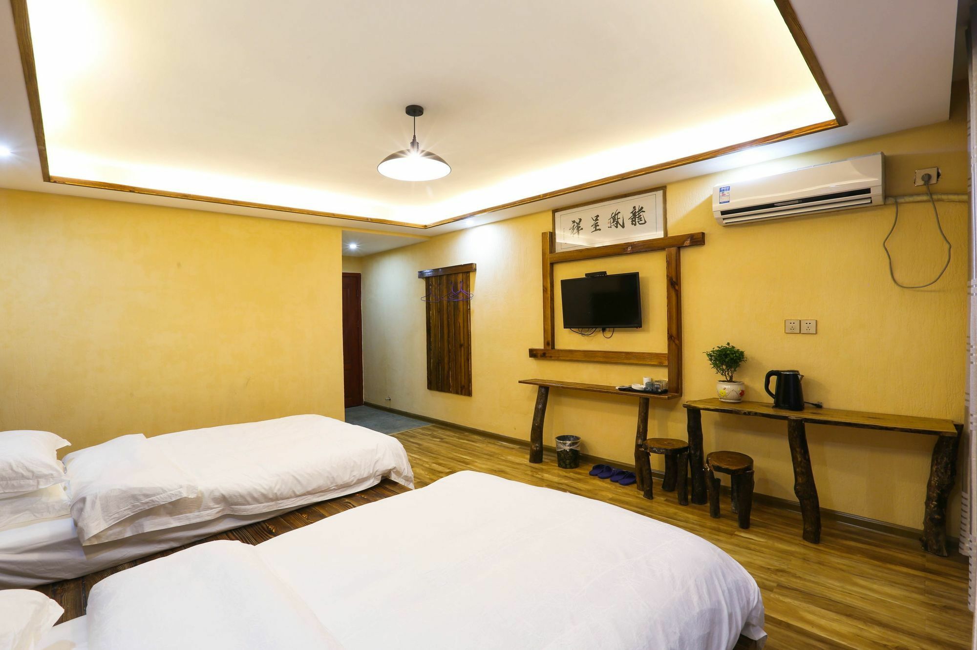 Yunshe Yuanlaiju Guesthouse Жангжиаже Екстериор снимка