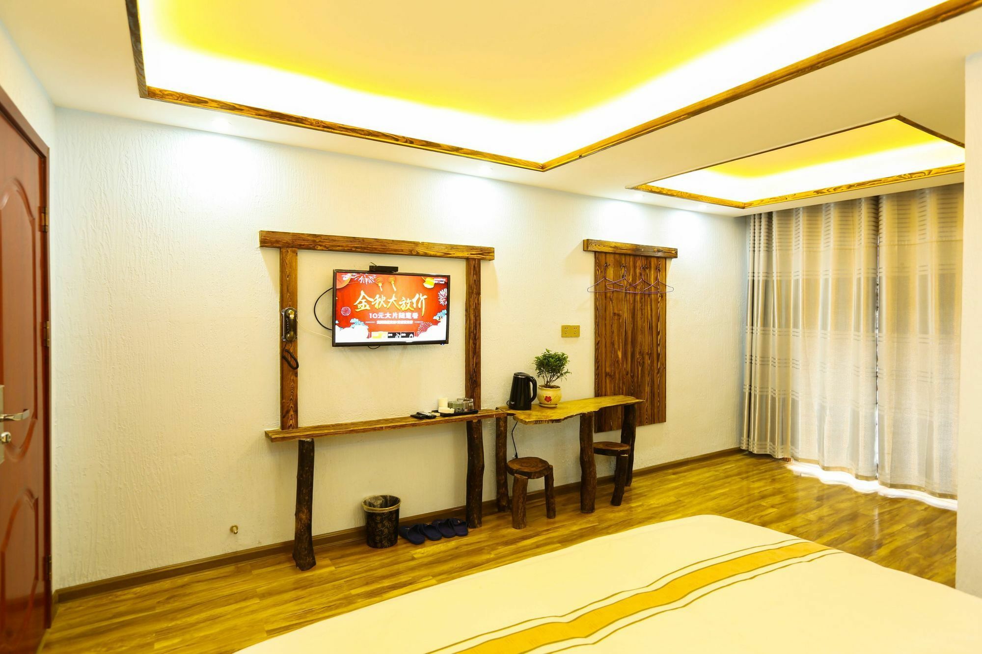 Yunshe Yuanlaiju Guesthouse Жангжиаже Екстериор снимка