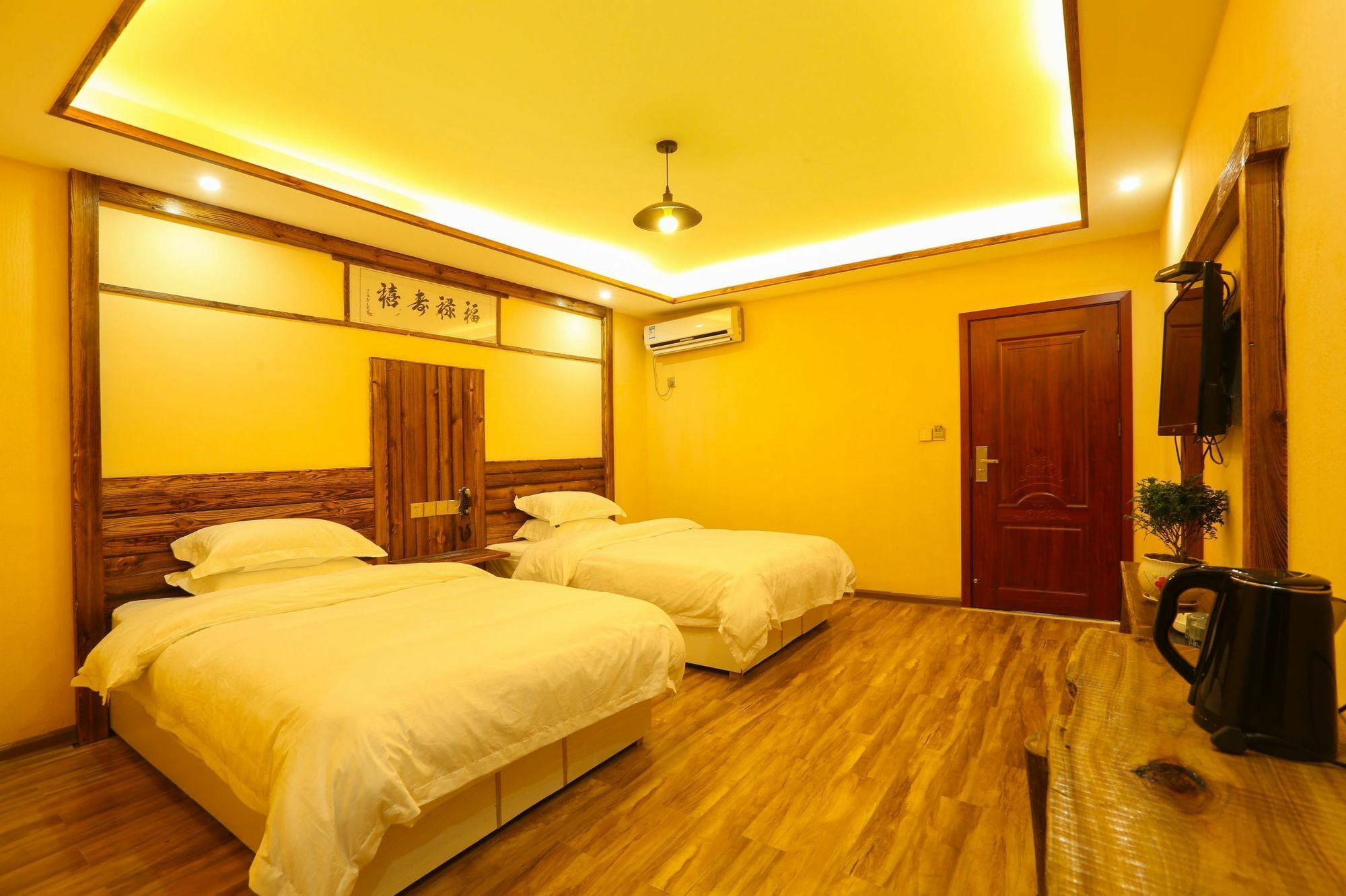 Yunshe Yuanlaiju Guesthouse Жангжиаже Екстериор снимка